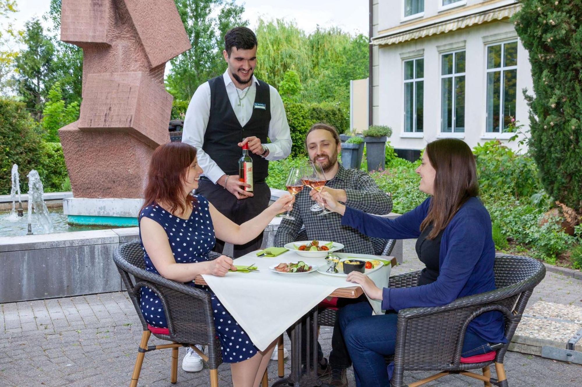 Best Western Wein- Und Parkhotel Ниерщайн Екстериор снимка